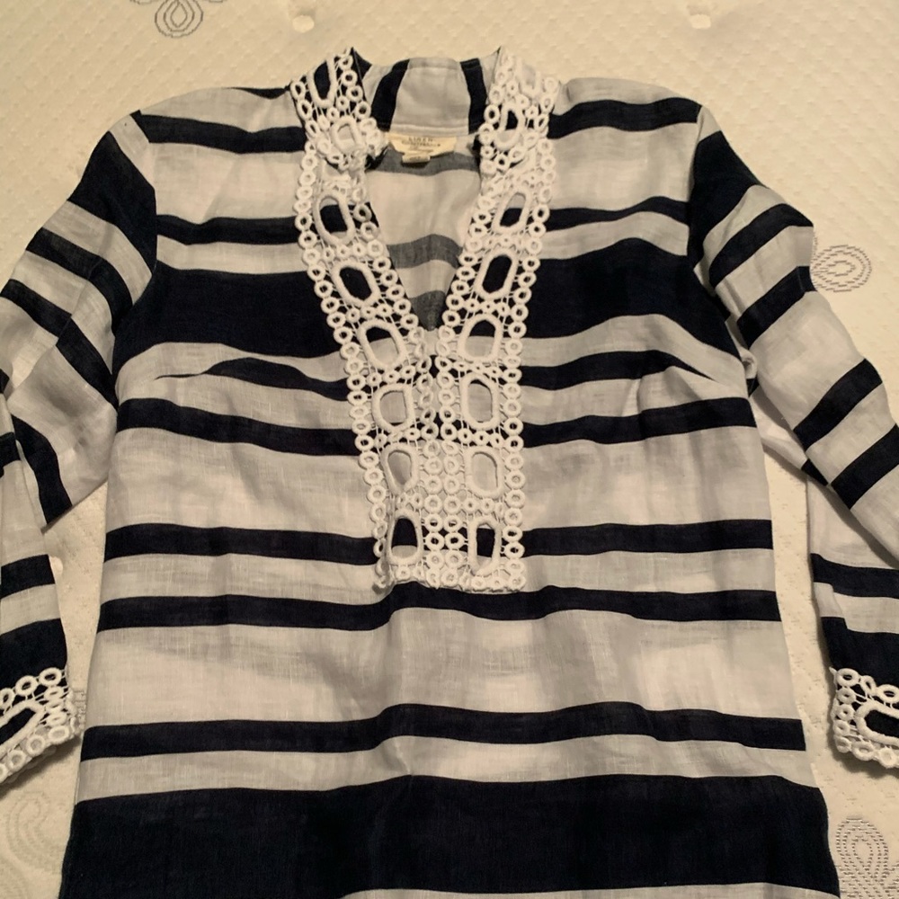 EUC charter club blue and white stripe tunic. Sz S